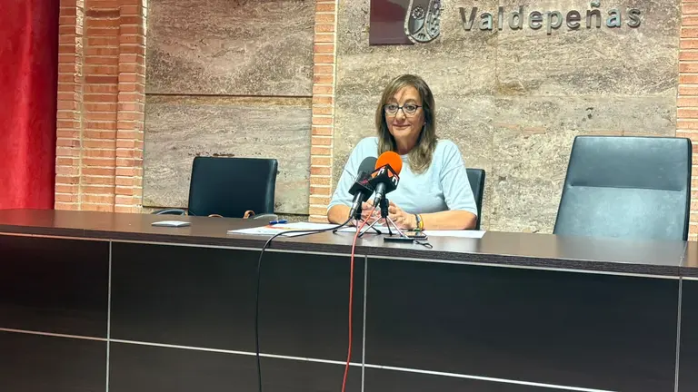 Lola G&oacute;mez. Portavoz Vox Valdepe&ntilde;as