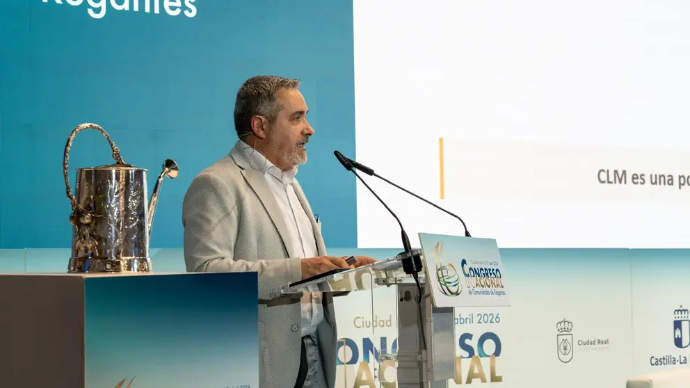 JOS&Eacute; JUAN FERN&Aacute;NDEZ_PONENCIA REGANTES 1