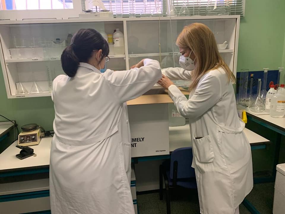 Llegada de las vacunas al Hospital de Valdepeñas