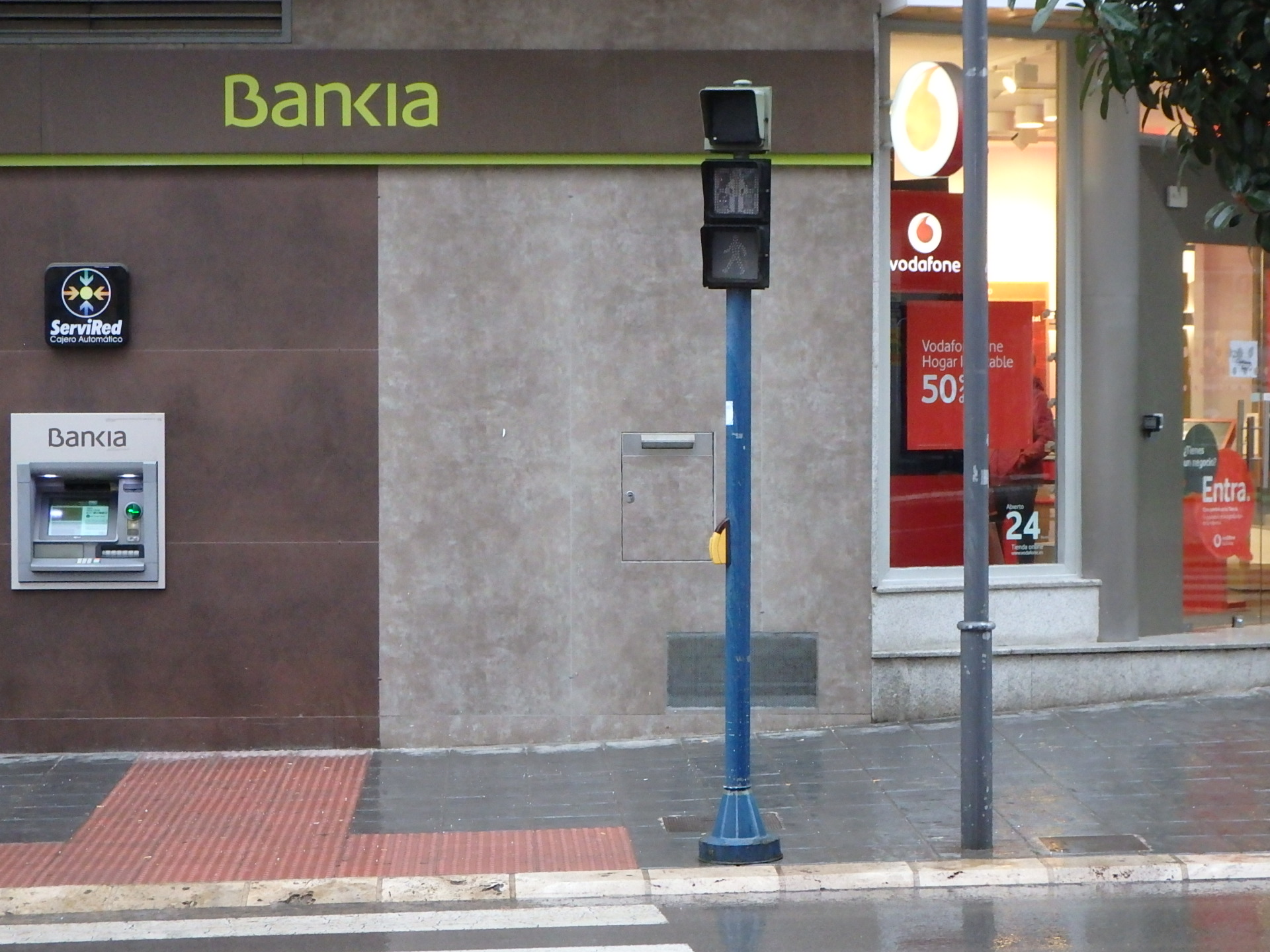 Semáforo roto en la calle Seis de Junio