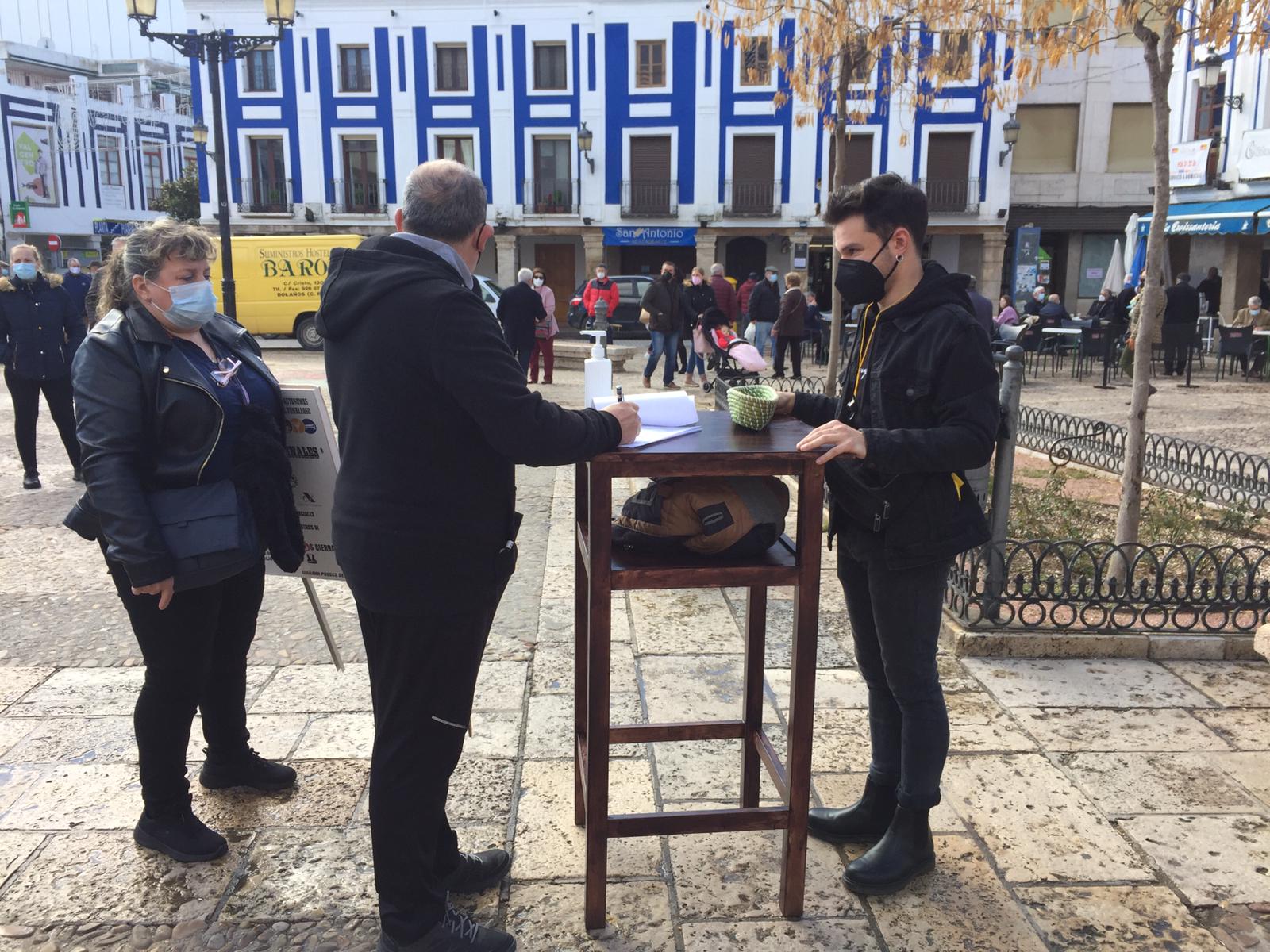 Manifestación del 12 de febrero de la hostelería en la plaza de España de Valdepeñas