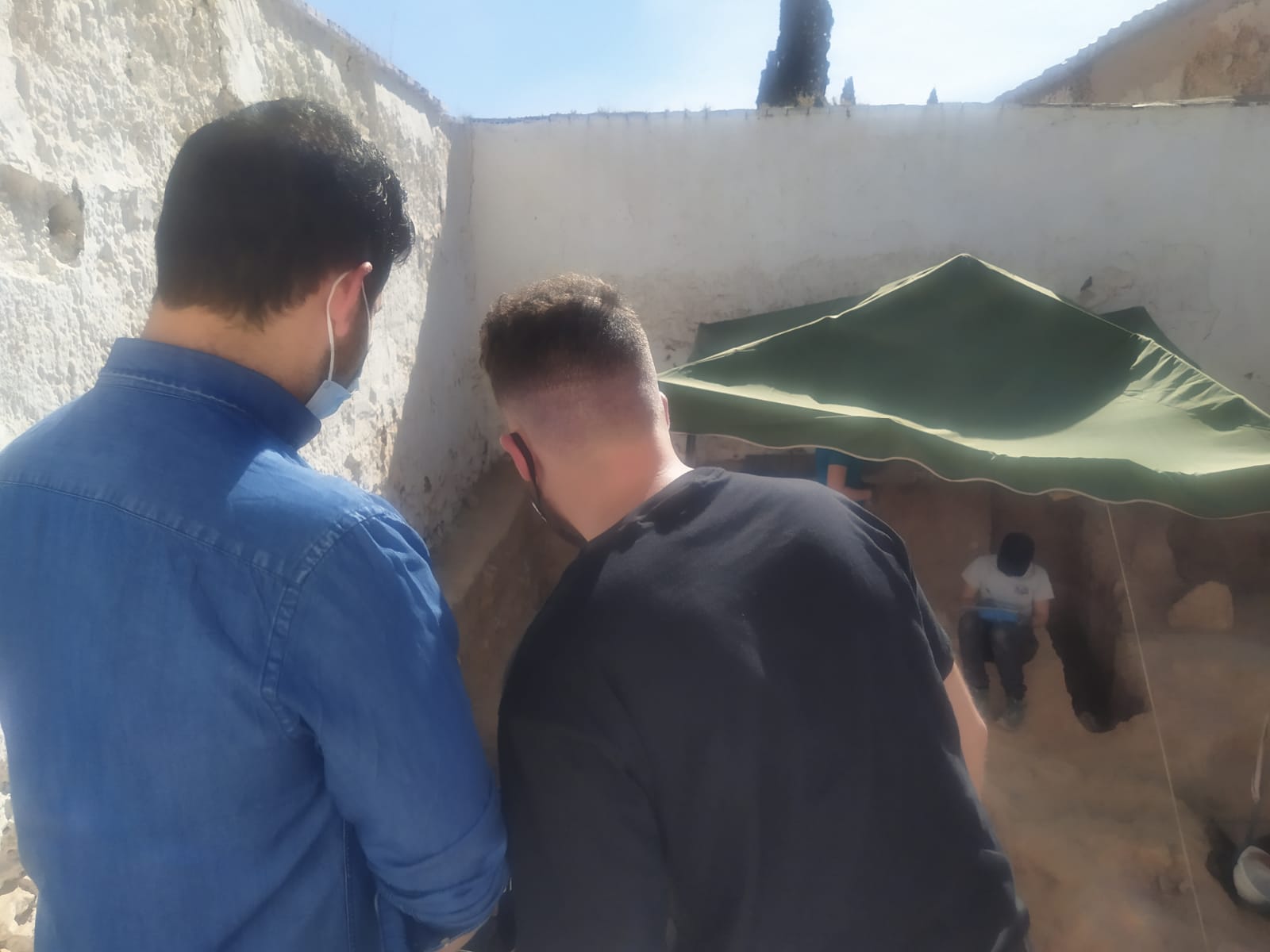 IU Valdepeñas visita el cementerio civil de Almagro