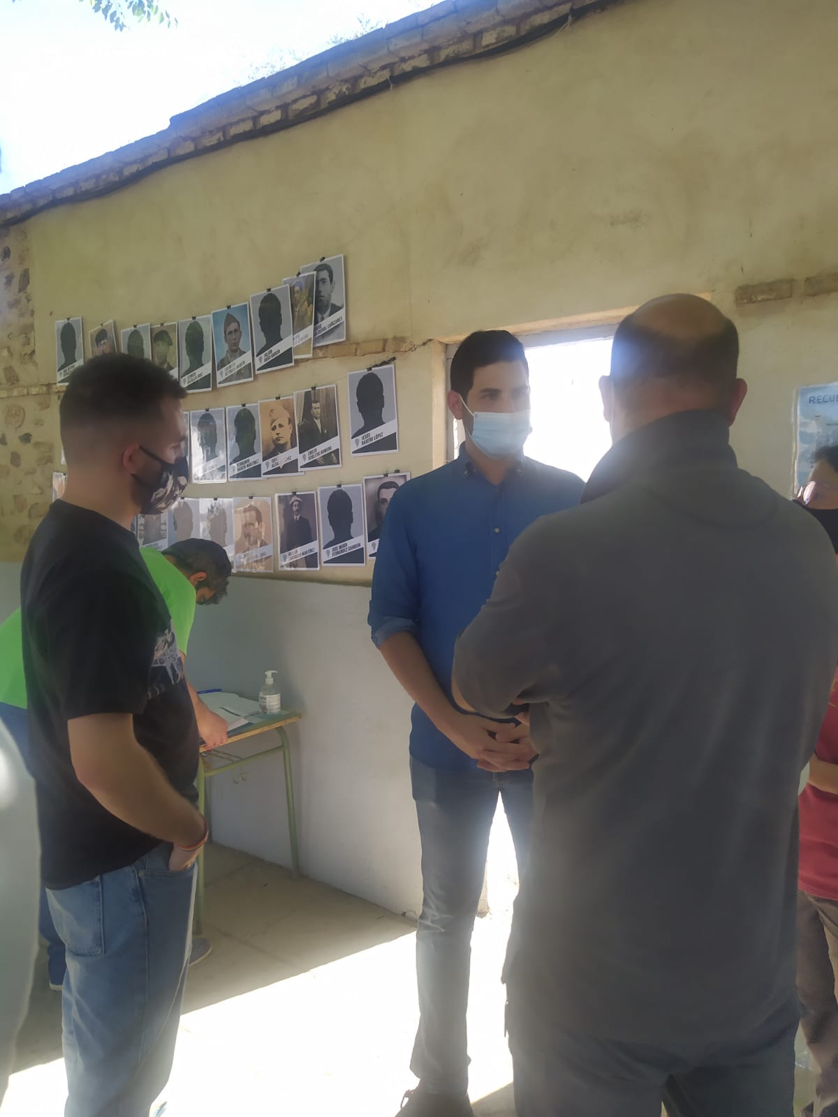 IU Valdepeñas visita el cementerio civil de Almagro