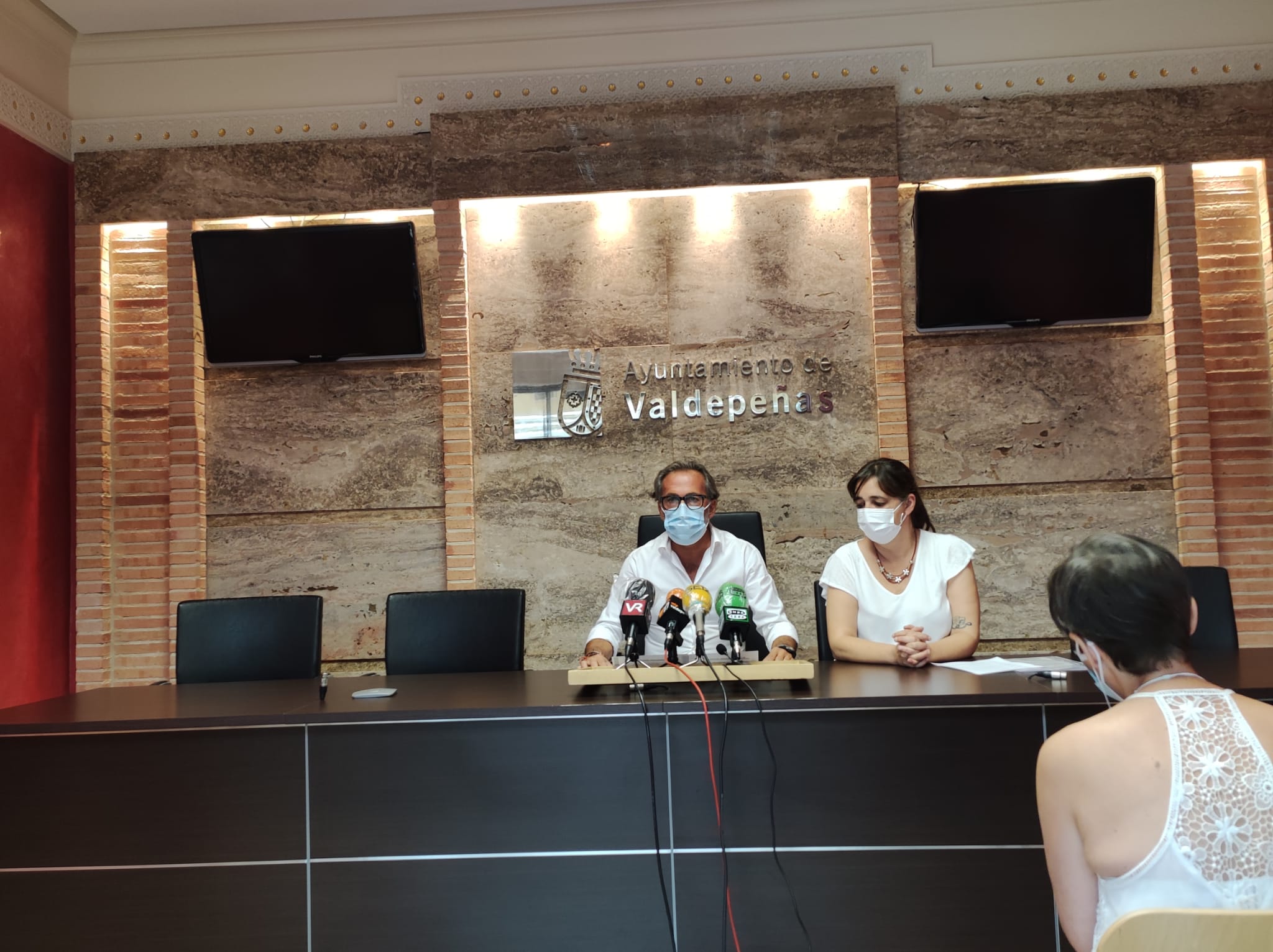 Paco Delgado y Julia Cejudo