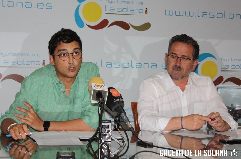 Eulalio Díaz-Cano -izda- sustituirá a Luis Díaz-Cacho