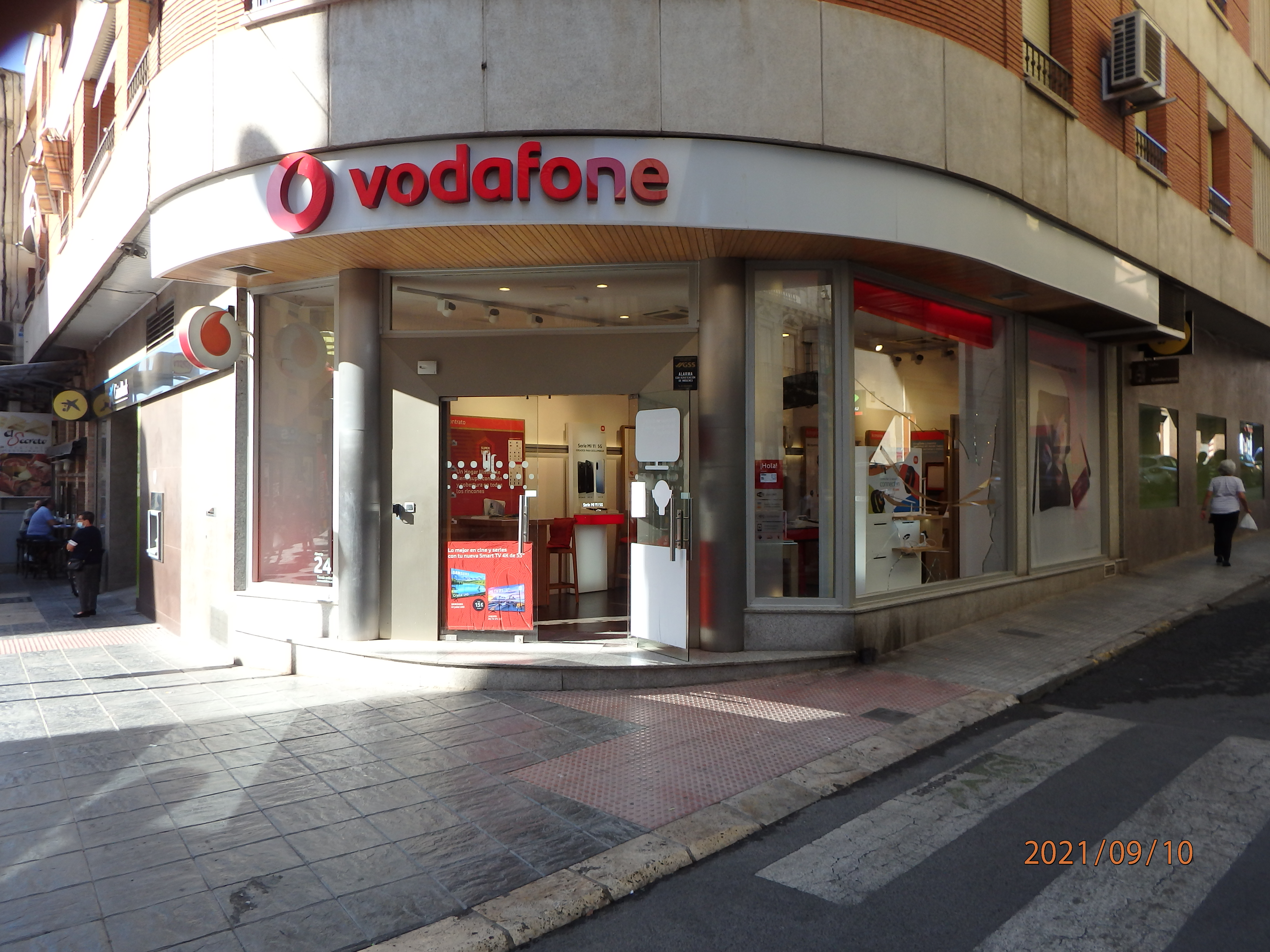 Robo en el Vodafone de la calle Seis de Junio