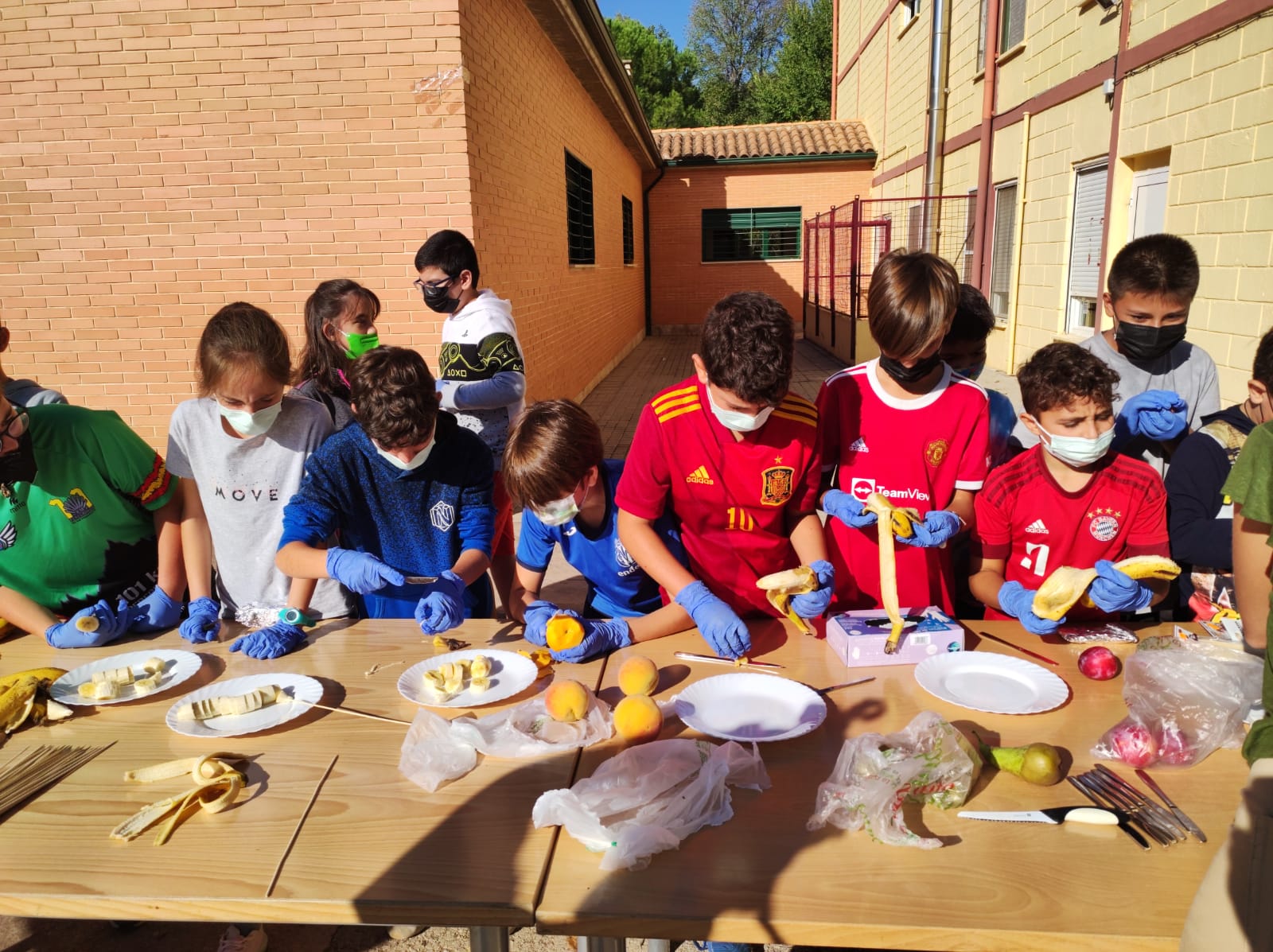 Niños del Colegio Cervantes de Santa Cruz de Mudela