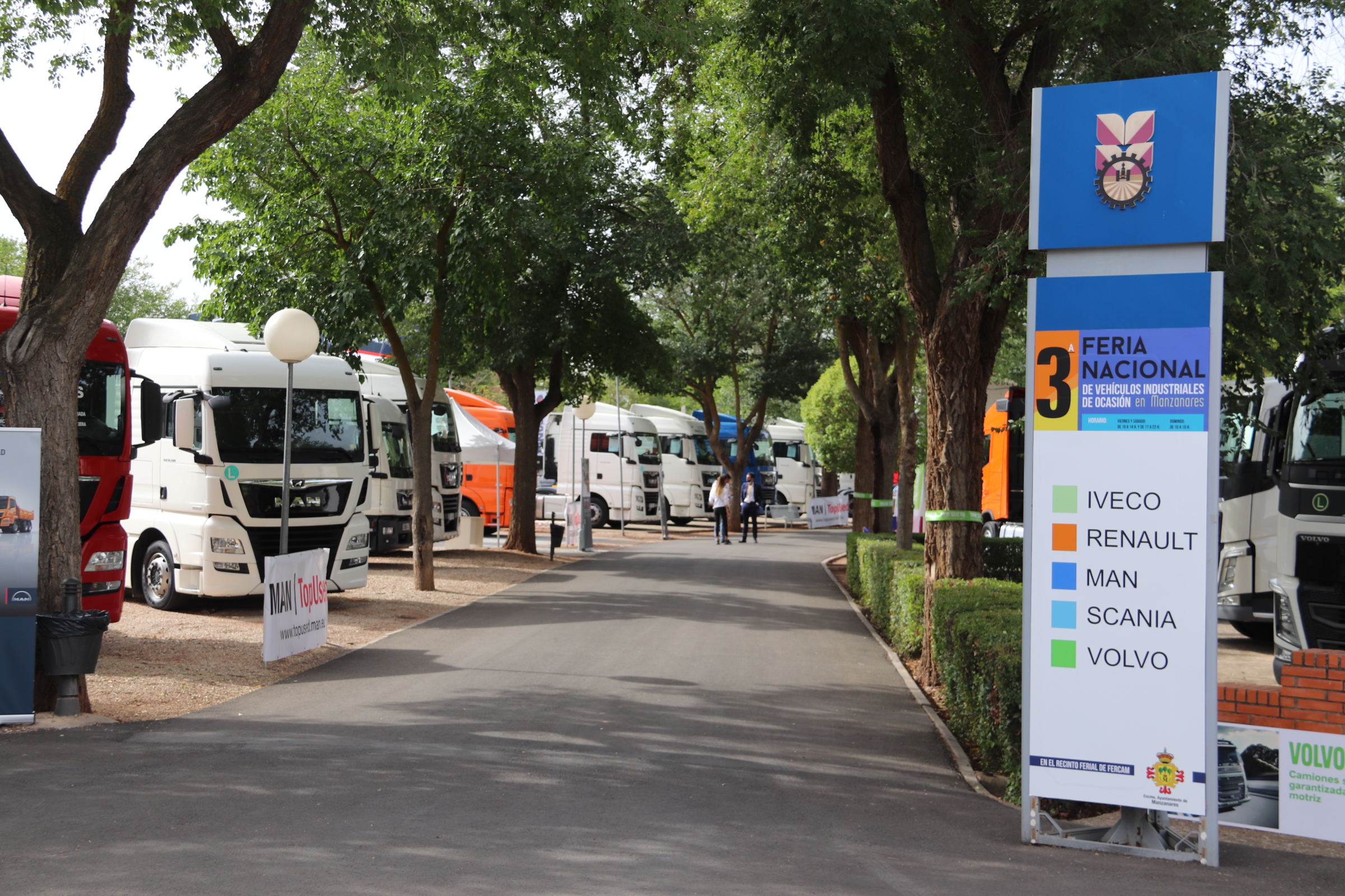 Inauguración de la III Feria de Vehículos Industriales de Ocasión de Manzanares