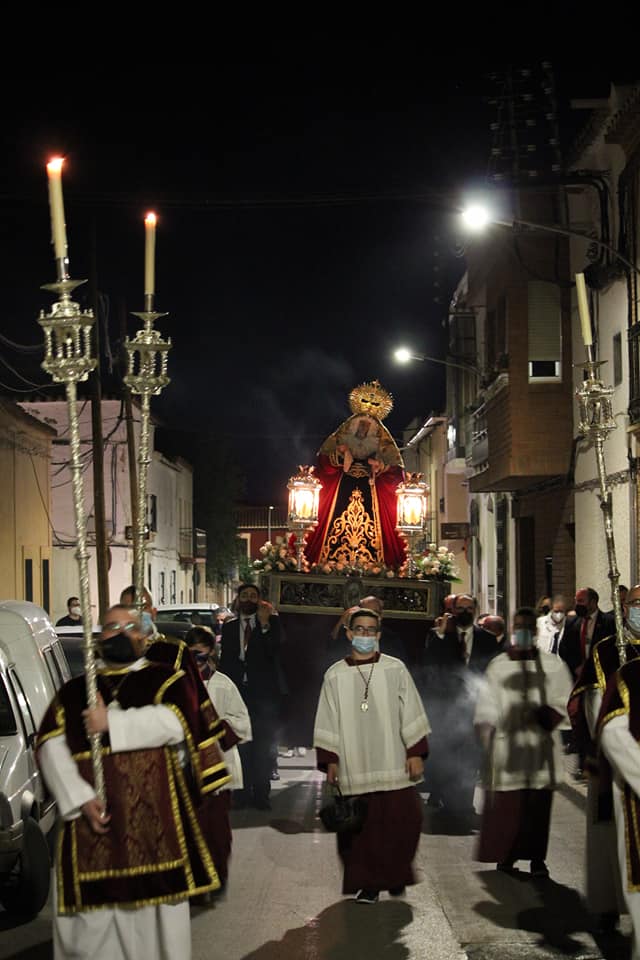 Procesión de la Hermandad de Misericordia y Palma con motivo del Rosario Vespertino