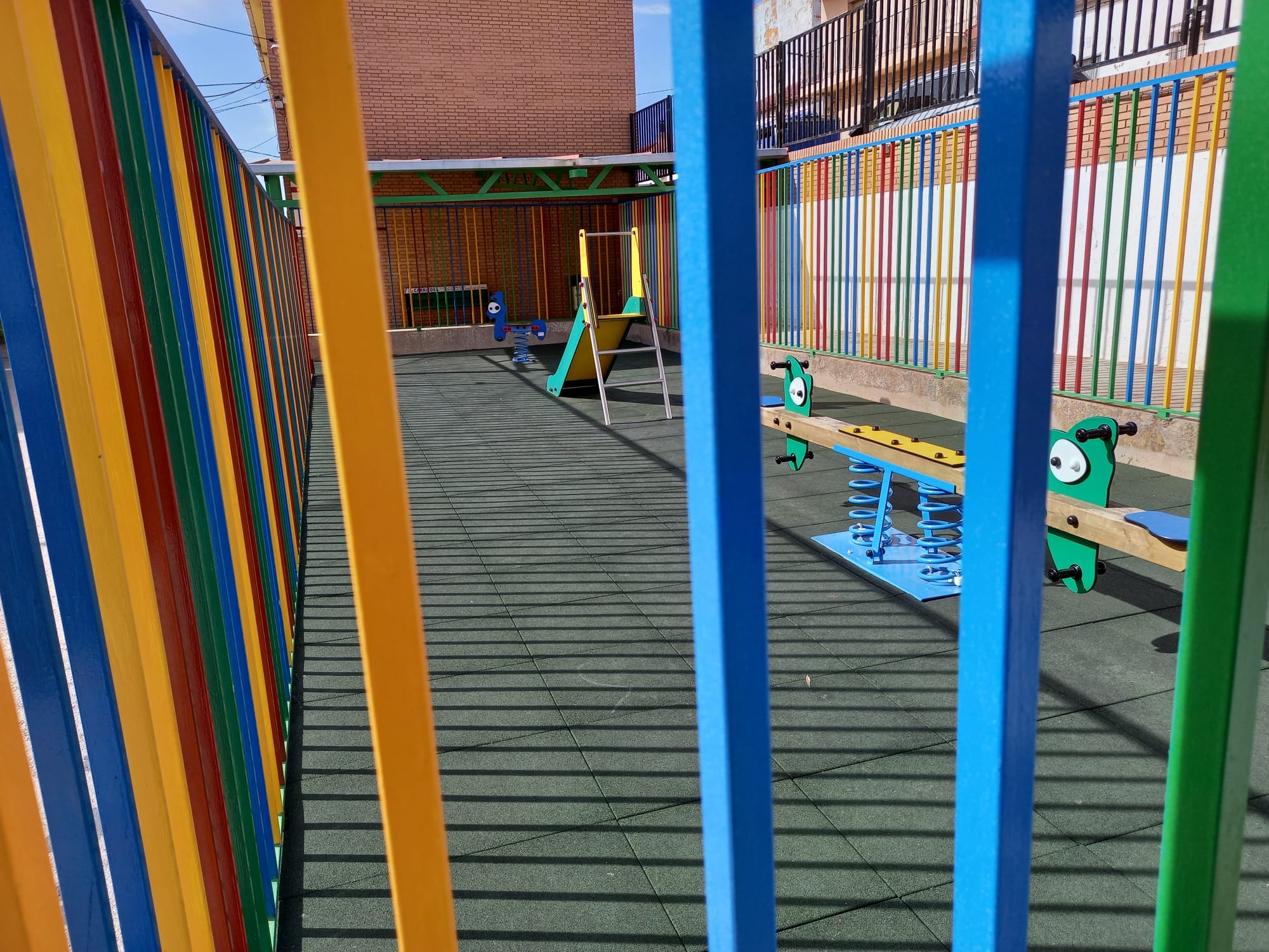 Nuevo parque infantil en el CEIP Nuestra Señora del Salido de Carrizosa