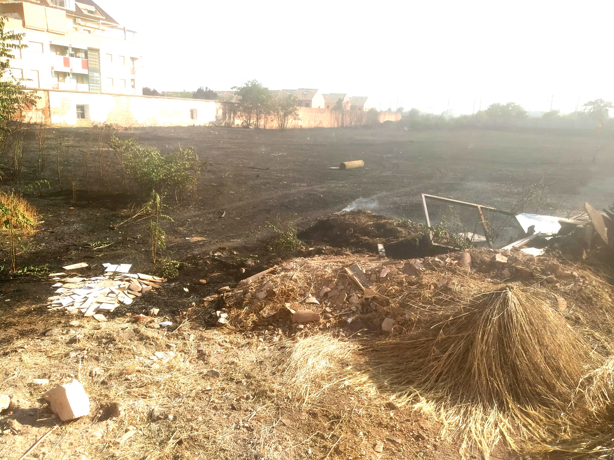 Incendio de los dos solares en Valdepeñas