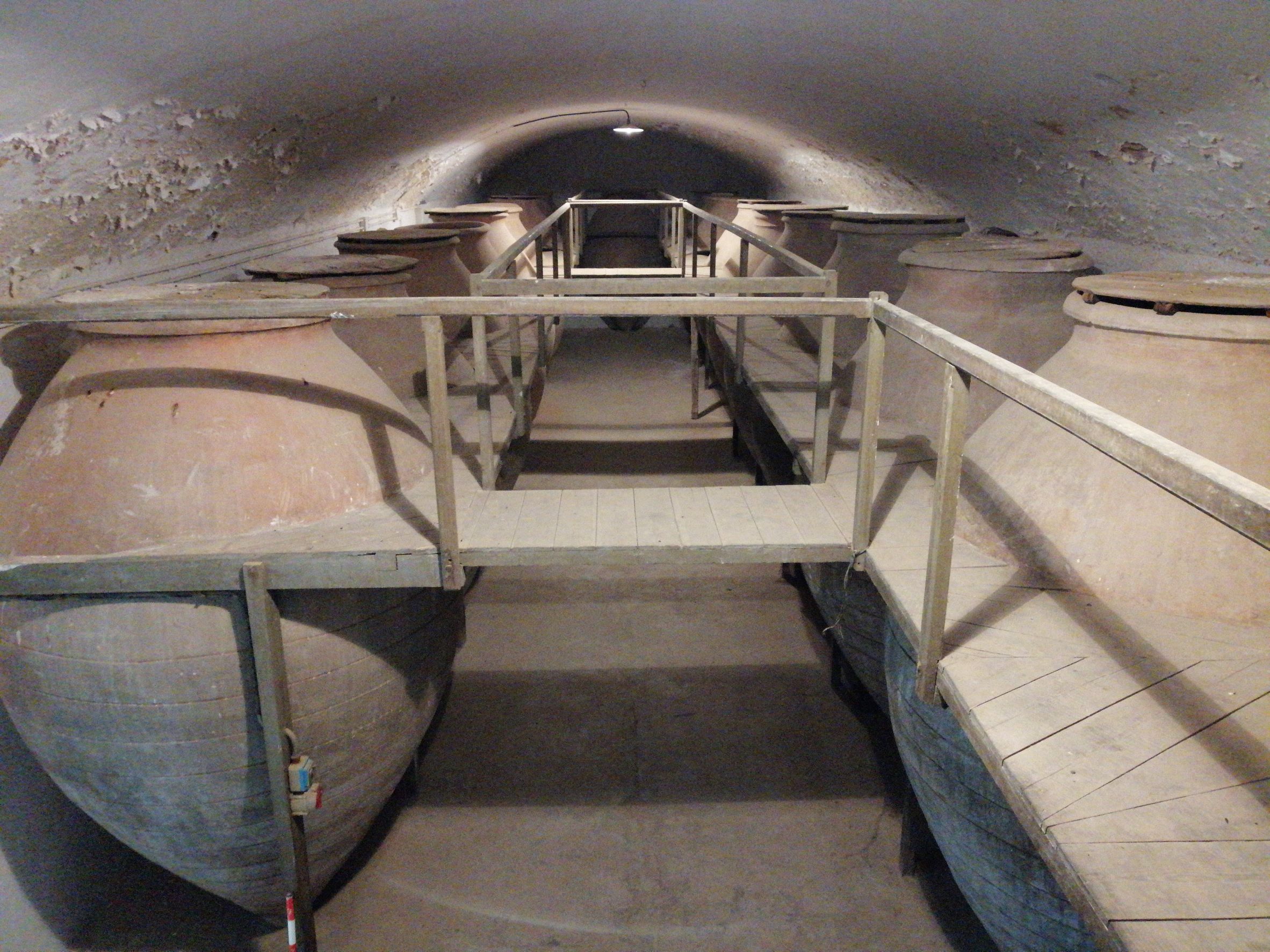 La cueva del Museo del Vino recupera parte de su aspecto original