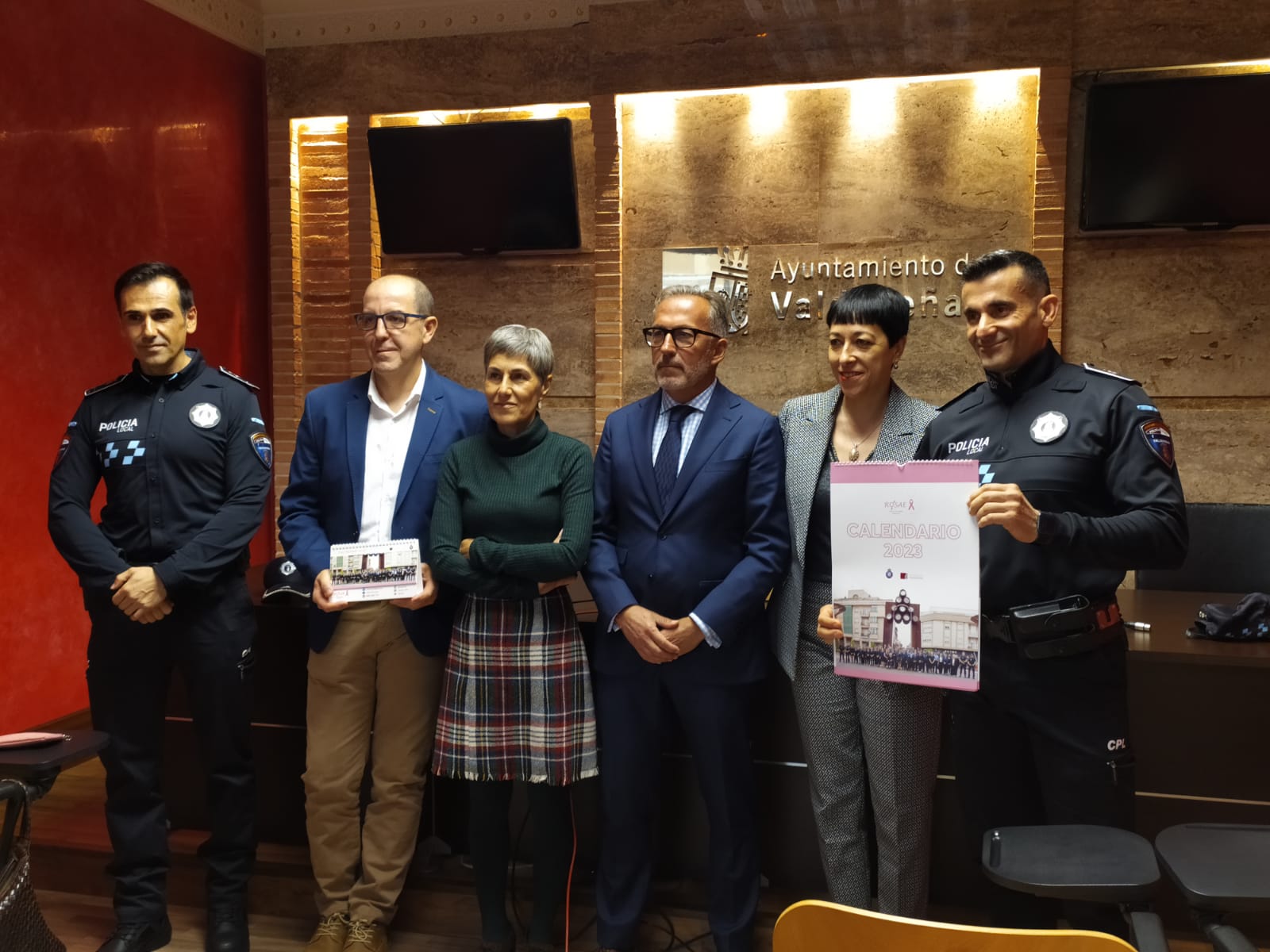 CUERPO DE POLICIA Y ROSAE