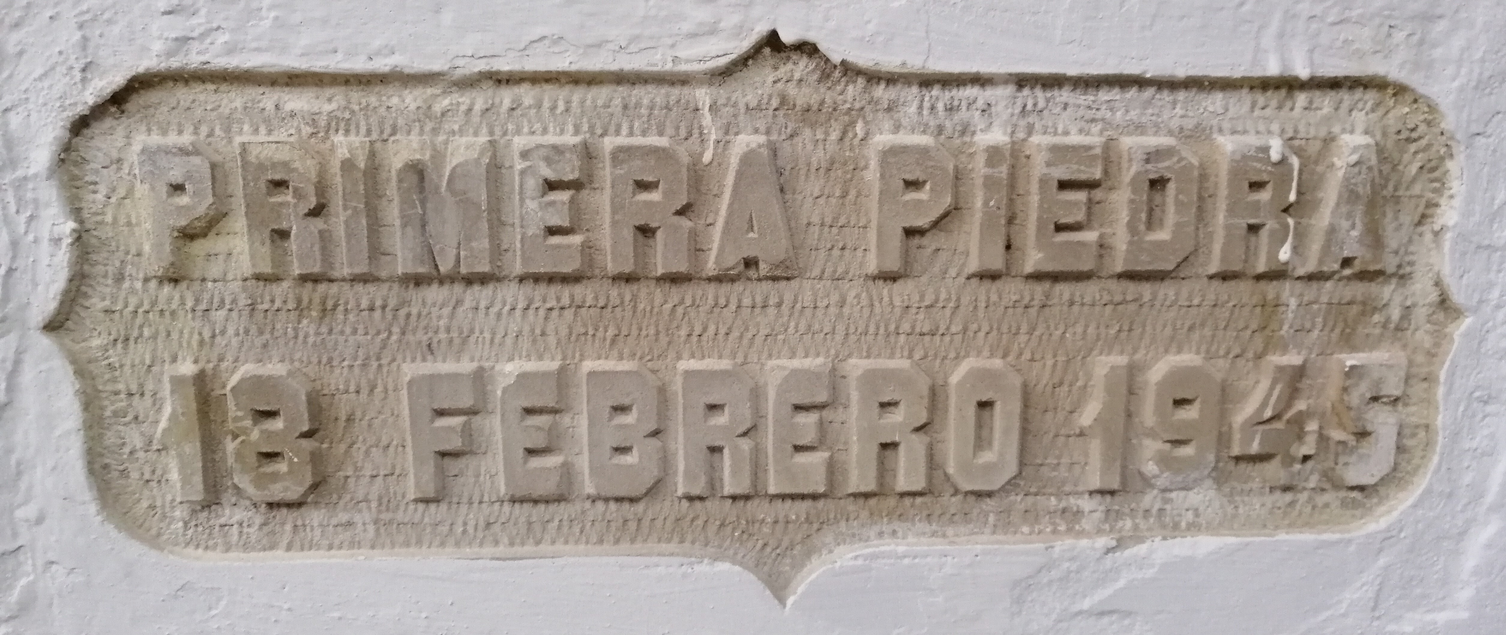 2. Piedra Fundacional