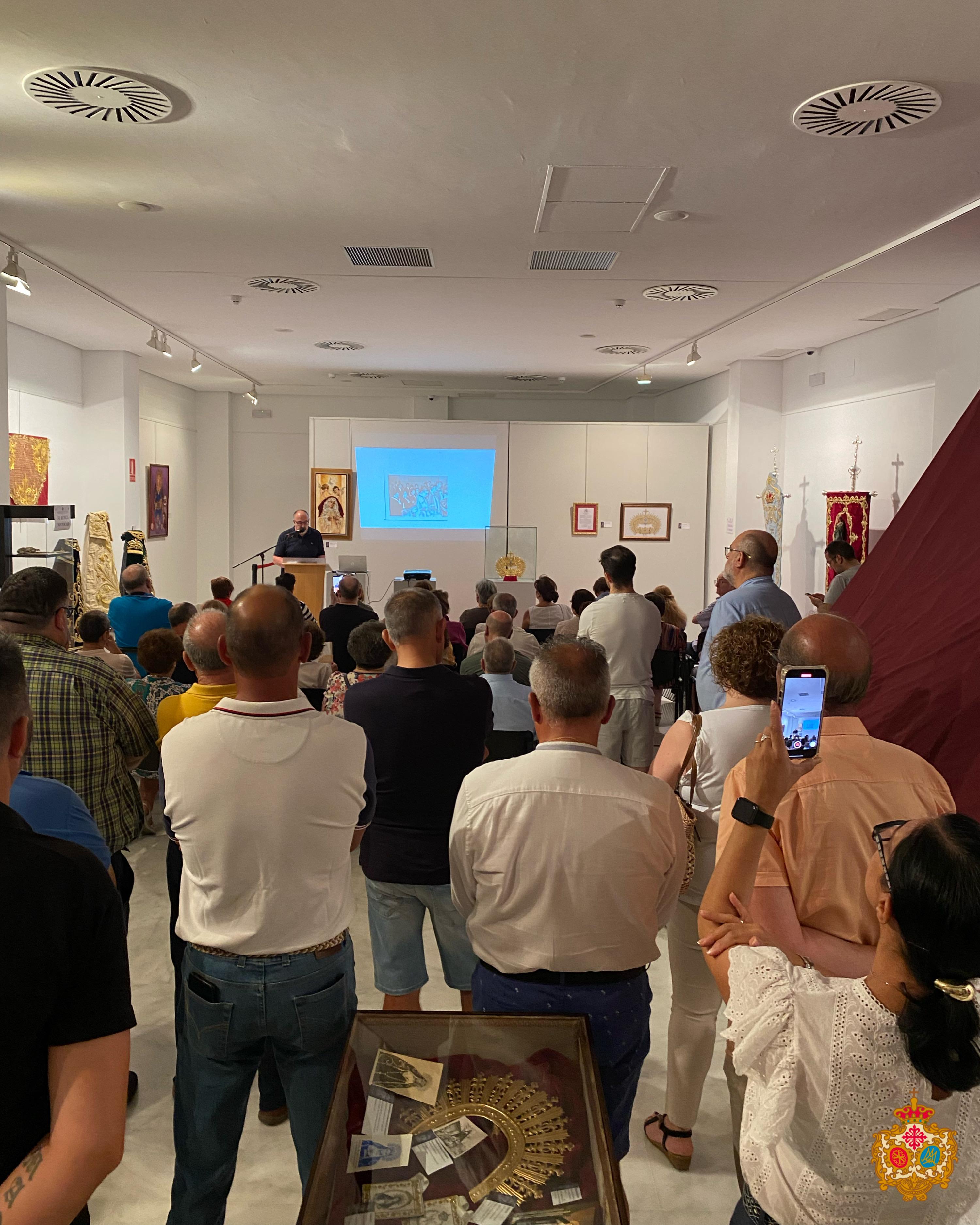 Presentación Manto y Exposición (9)