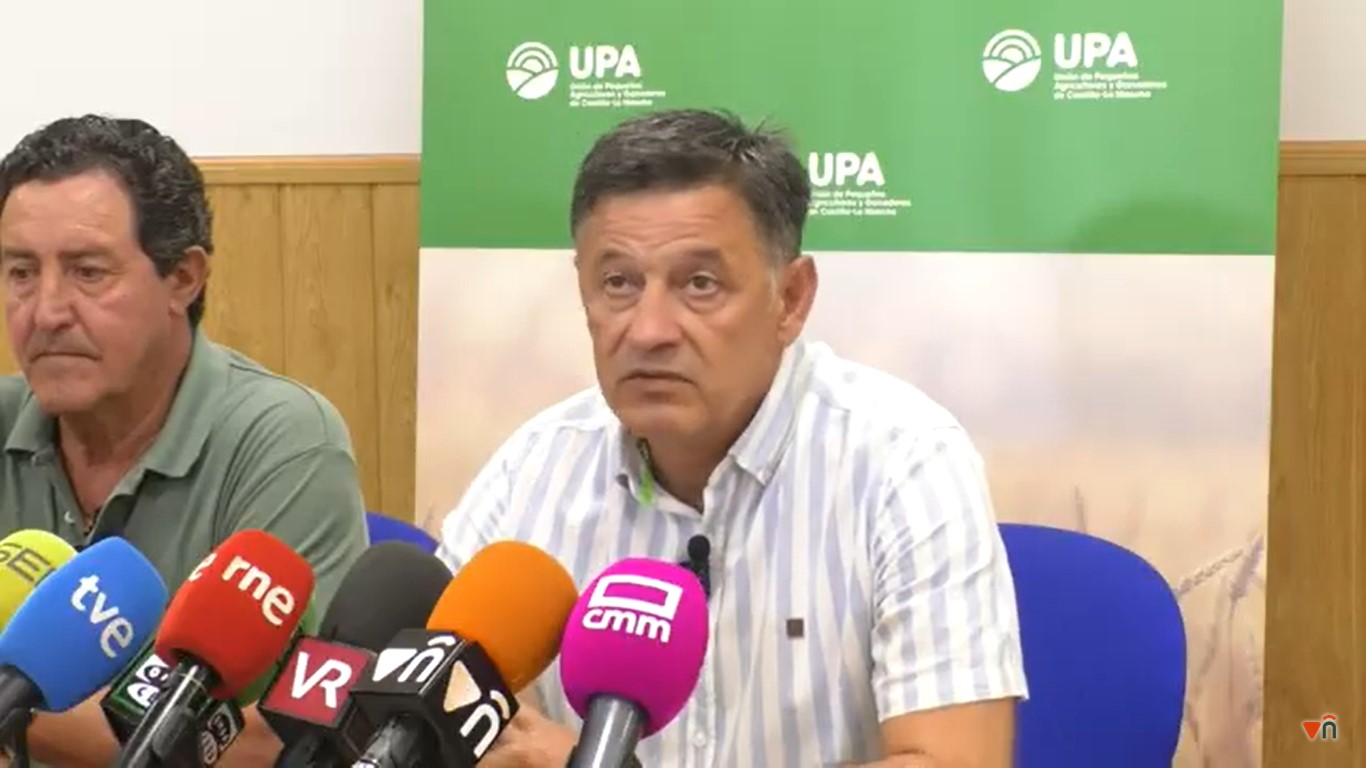 Esteban Saavedra y Julián Morcillo responsables local y regional de UPA