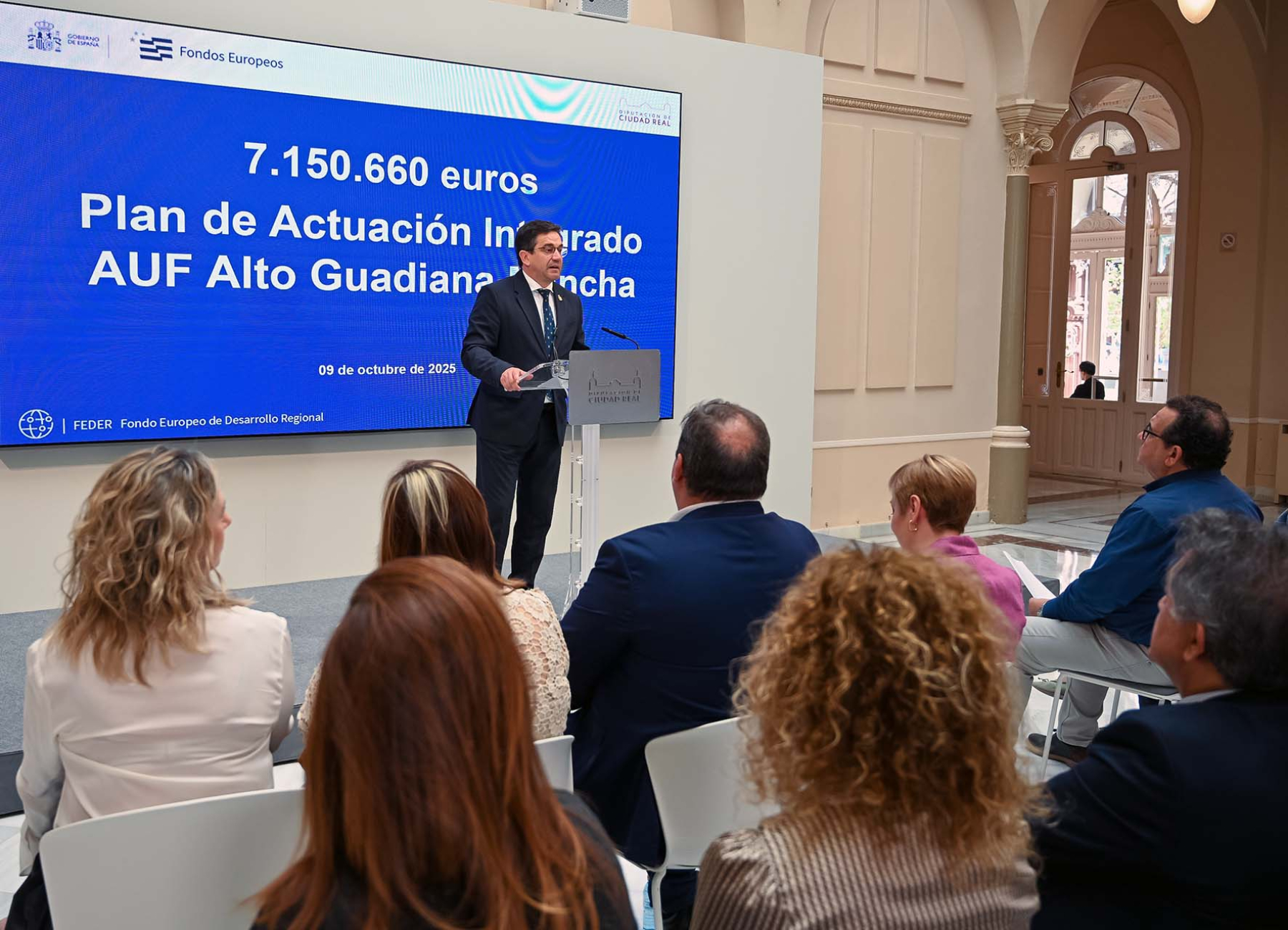 cdf9e95677635b4a94339f6494346cc2_3_XL