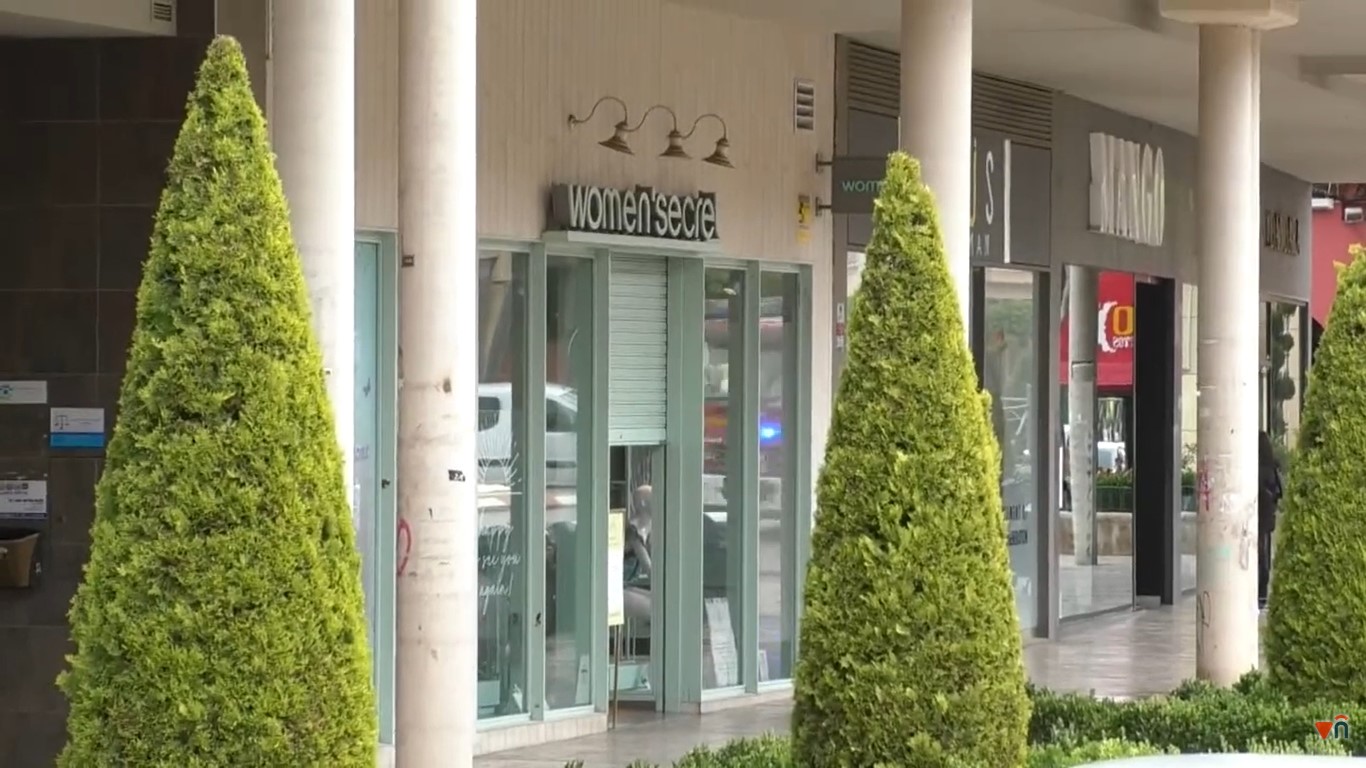 Comercios en Avenida Primero de Julio de Valdepeñas