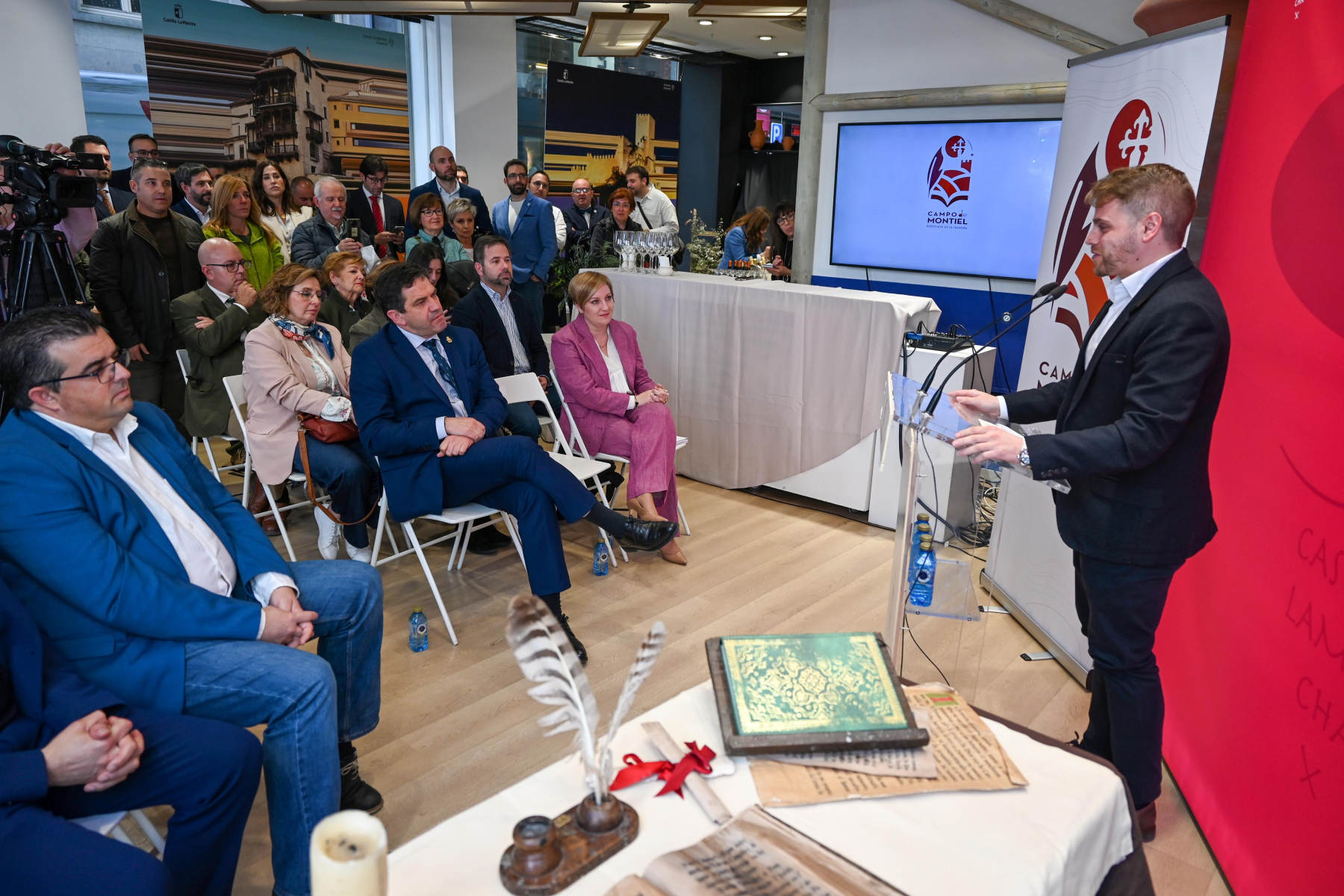 7c474ac1a7e3b56652e3eb2a9be5582c_11_XL