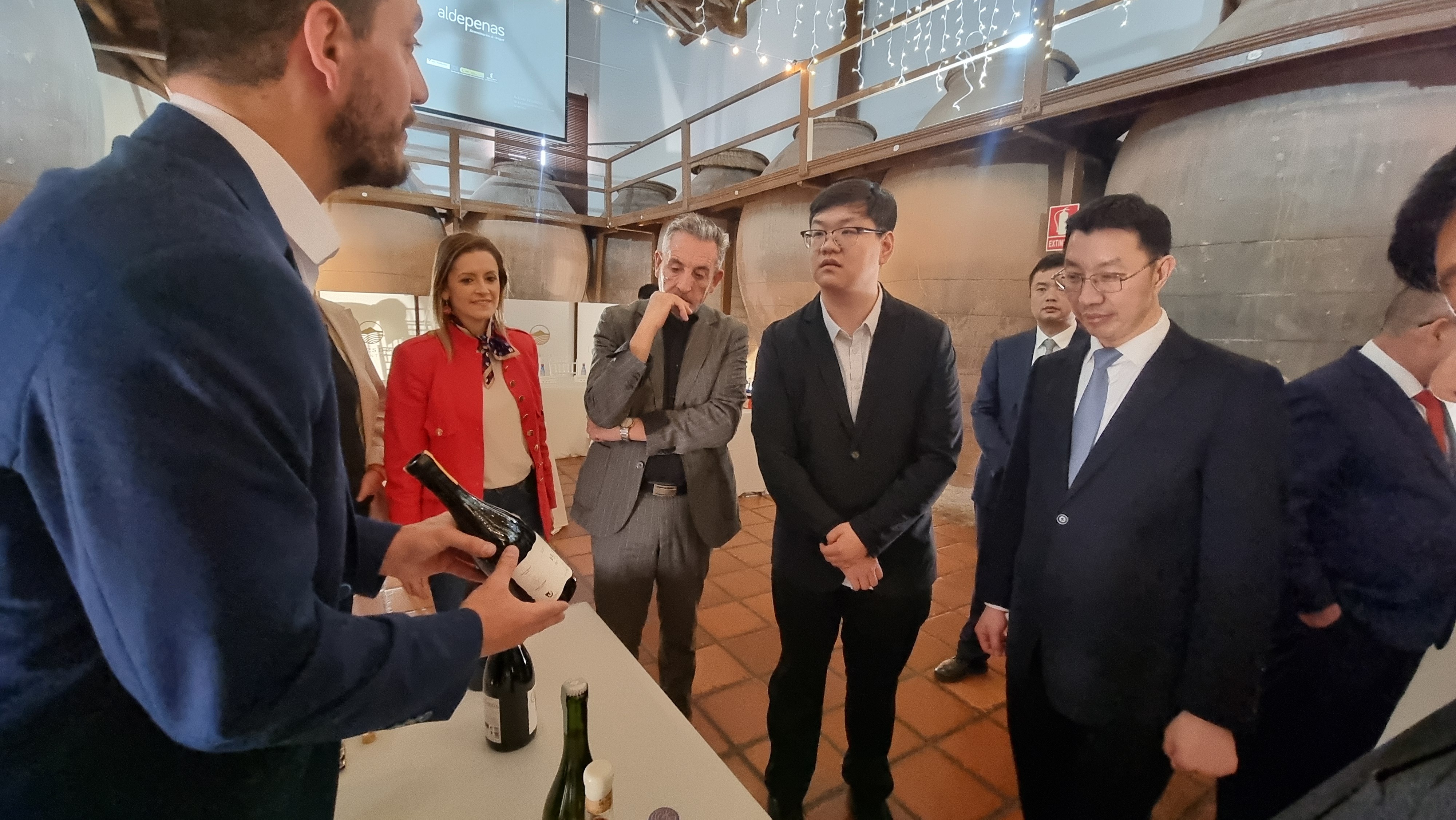 ENCUENTRO COMERCIAL CHINA VALDEPEÑAS (5)