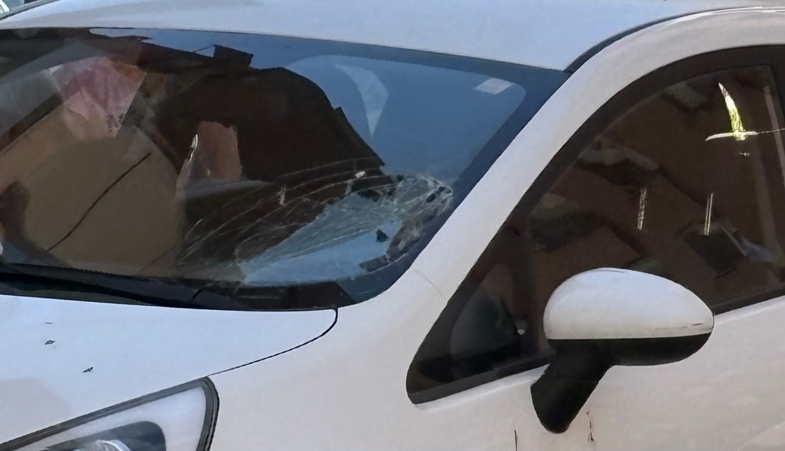 Impacto coche implicado