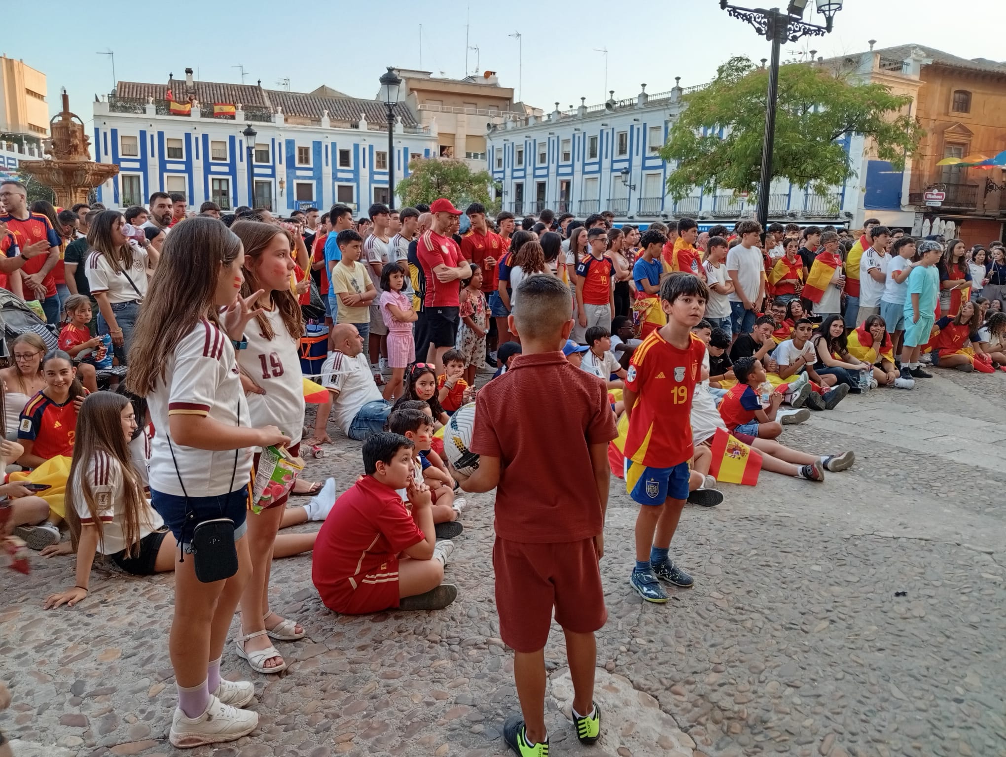 Partido España-Bélgica en la plaza